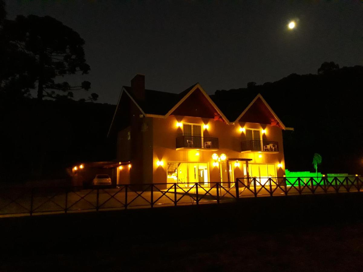 Palast Haus Pousada Gramado Extérieur photo